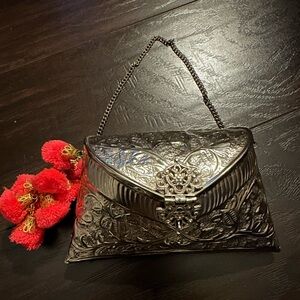 Traditional Indian Silver Metal Clutch with Chain Strap from India NEW